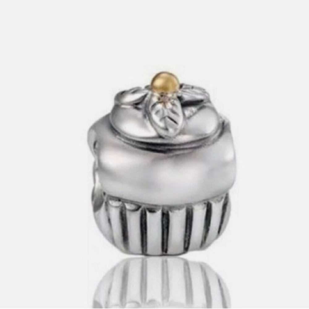 Pandora, cupcake charm sterling silver with 14 K accent